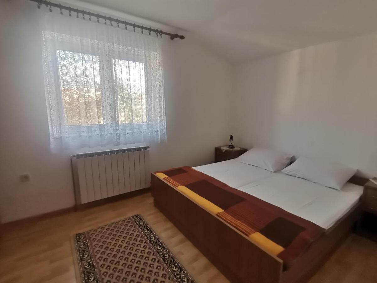 Apartments Petrica Malinska Extérieur photo