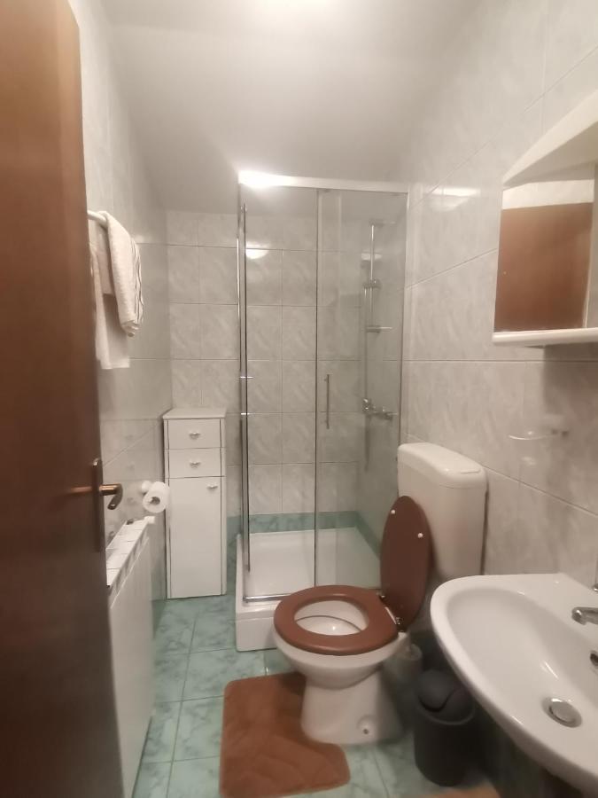 Apartments Petrica Malinska Extérieur photo